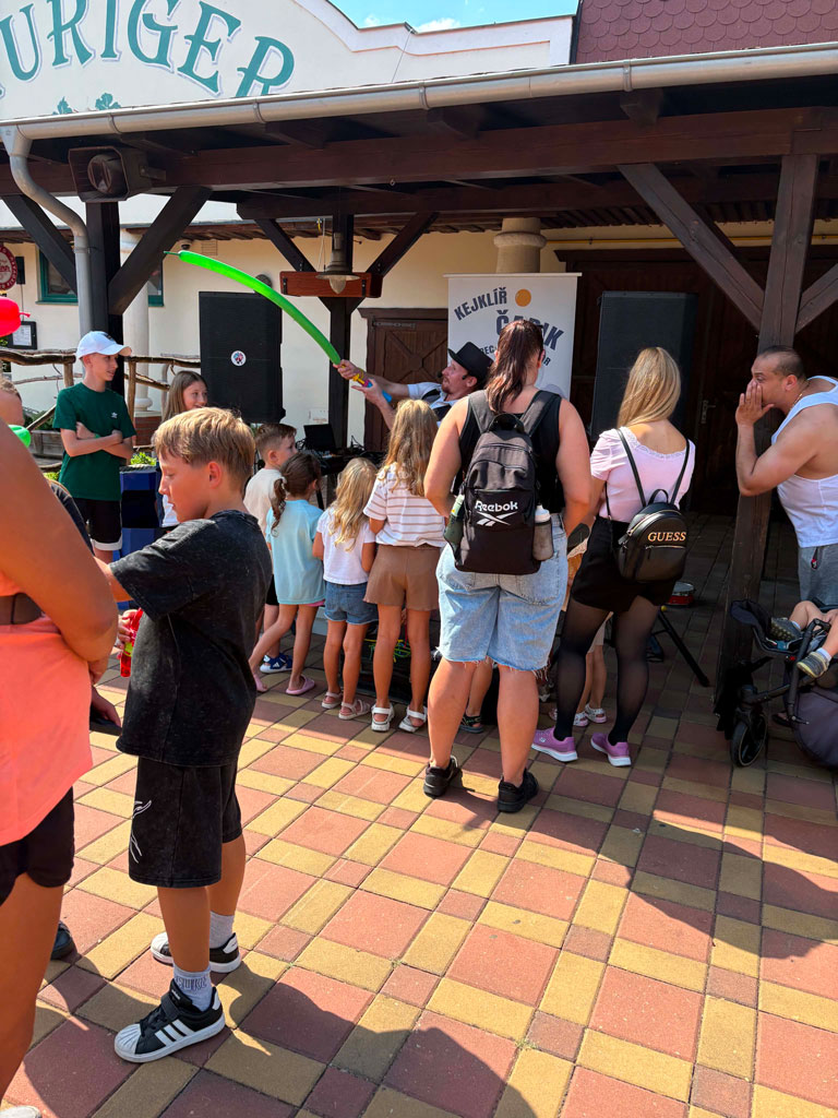 Dětská diskotéka s kejklířem Čabíkem – Family City (5)