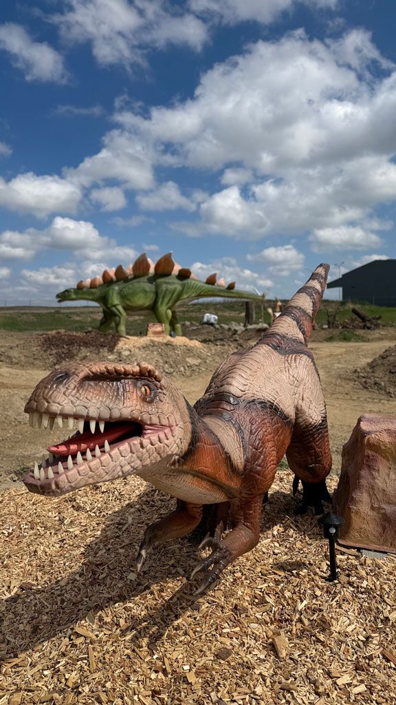 Merlin's Dinoland – Family City (7)
